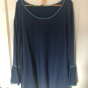 3/4 sleeve blue boho vibe. Ryan Wythe 4x